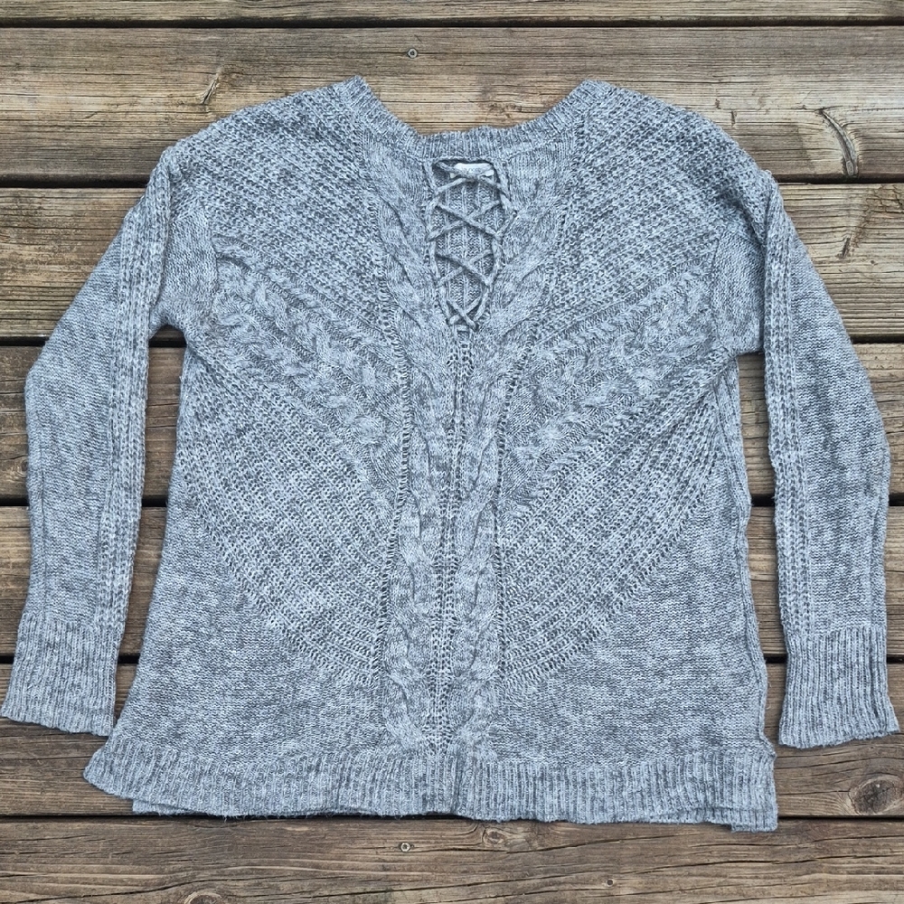 Last Chance!!! 🩶Maurices Heather Gray Lace-Up Sweater